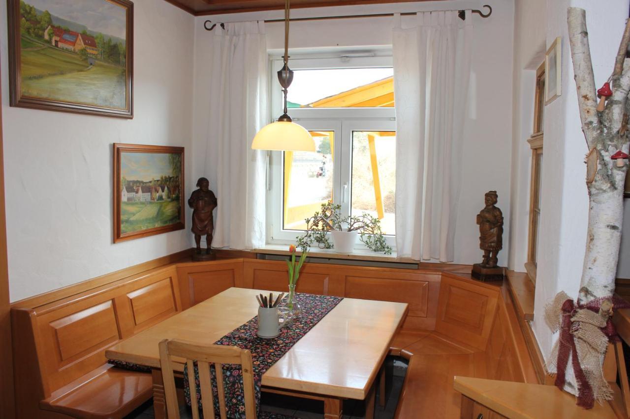 Landhotel Zum Boehm Roth  Kültér fotó
