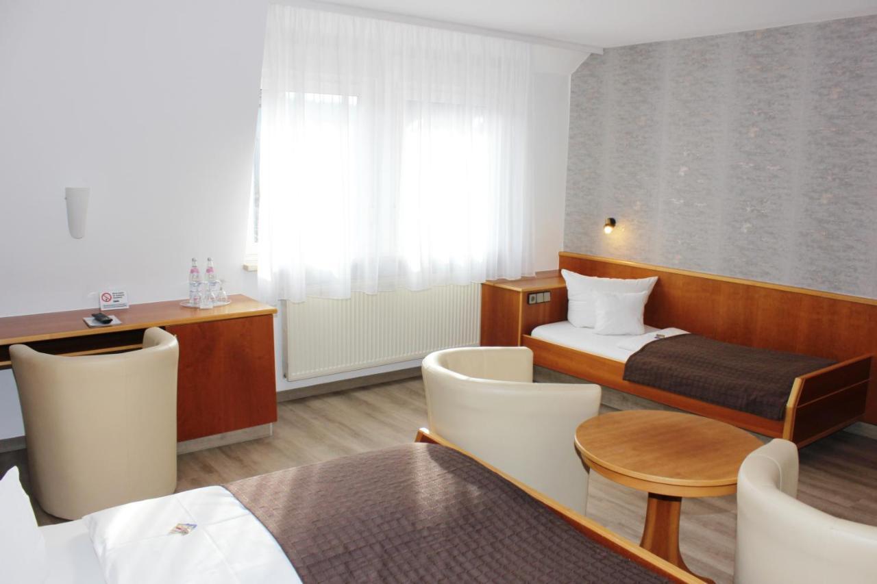 Landhotel Zum Boehm Roth  Kültér fotó