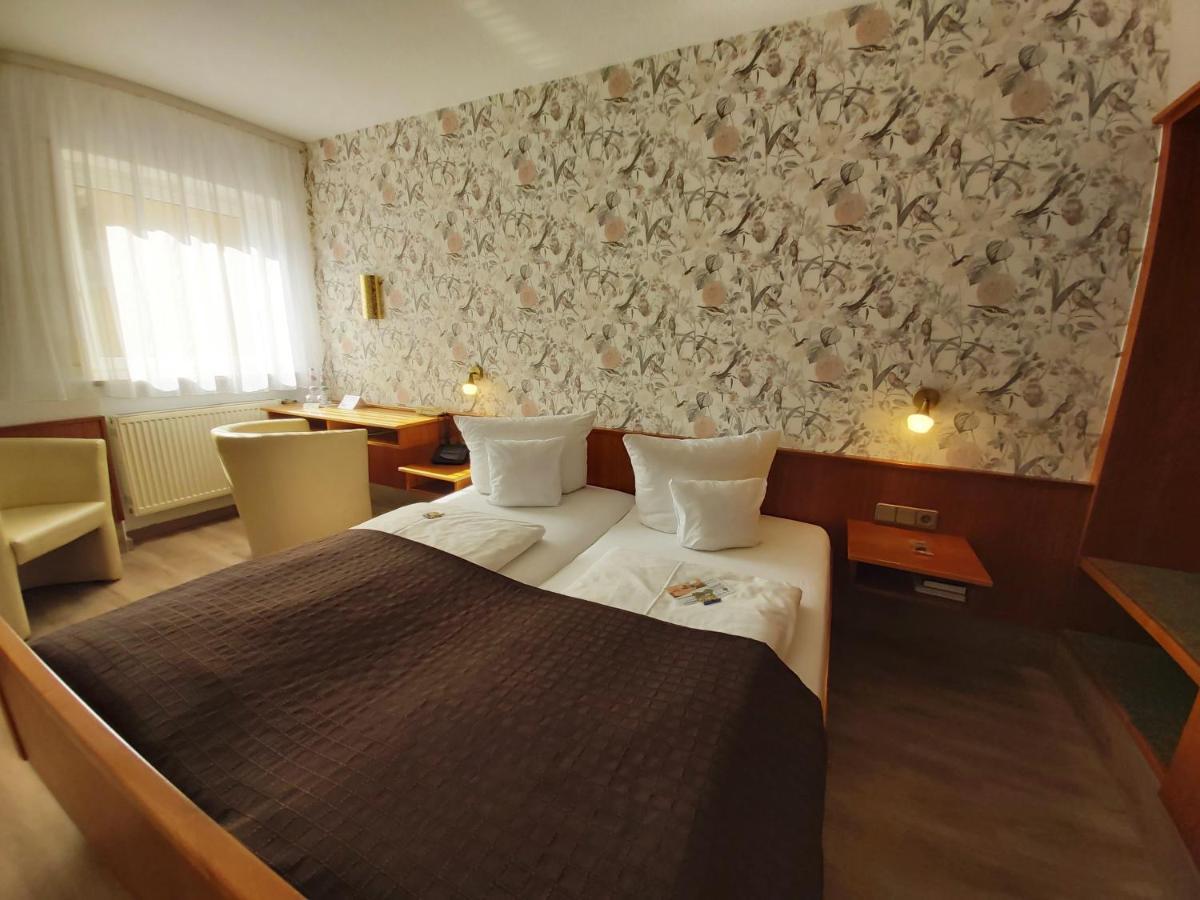 Landhotel Zum Boehm Roth  Kültér fotó