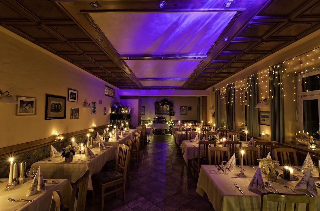 Landhotel Zum Boehm Roth  Kültér fotó